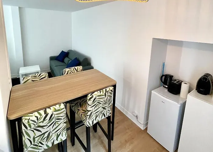 Les 4 Saisons - 1 アパート *